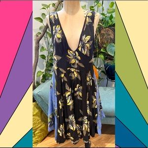 Free People Flirty Floral Dress Medium